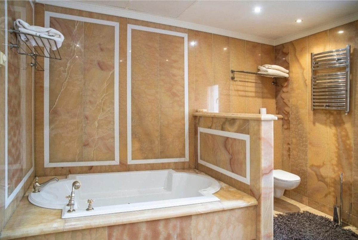 Ground Floor Apartment for rent in Marbella Golden Mile
