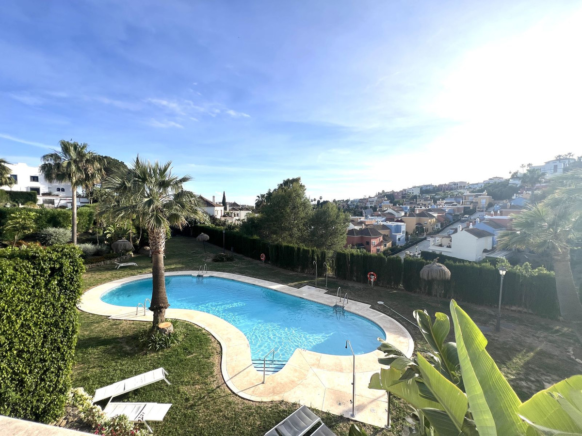 Apartment for short term rent in Nueva Andalucia, Marbella