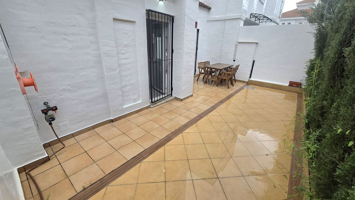 Town House for rent in Nueva Andalucia, Marbella