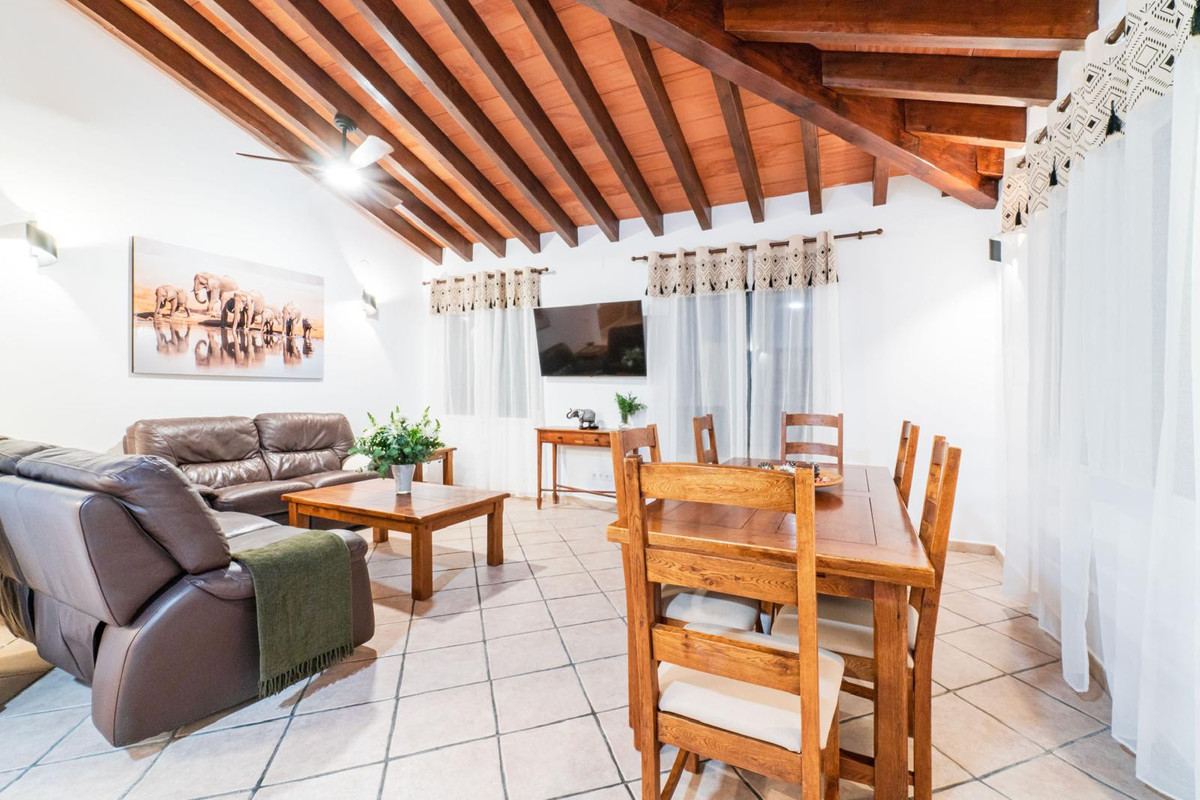 Villa for rent in Elviria, Marbella East