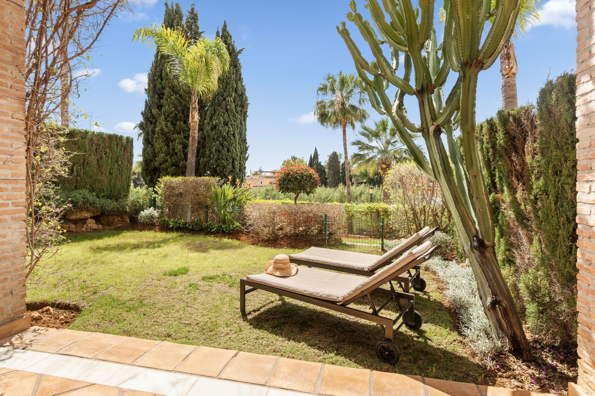 Ground Floor Apartment for short term rent in Bahia de Marbella, Marbella East