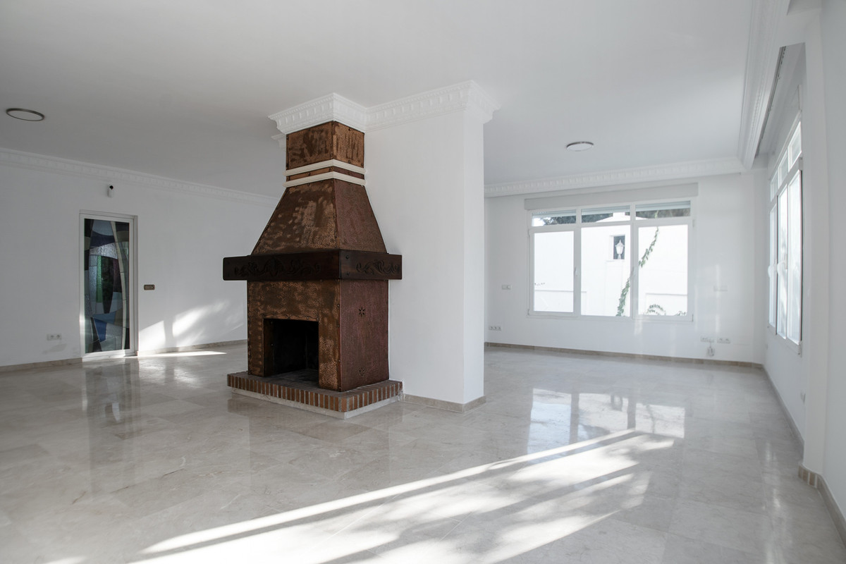 Villa en alquiler en Nueva Andalucia, Marbella