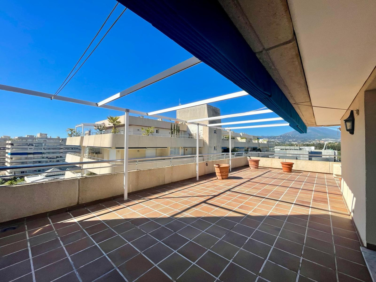 Penthouse for rent in Marbella - Puerto Banus