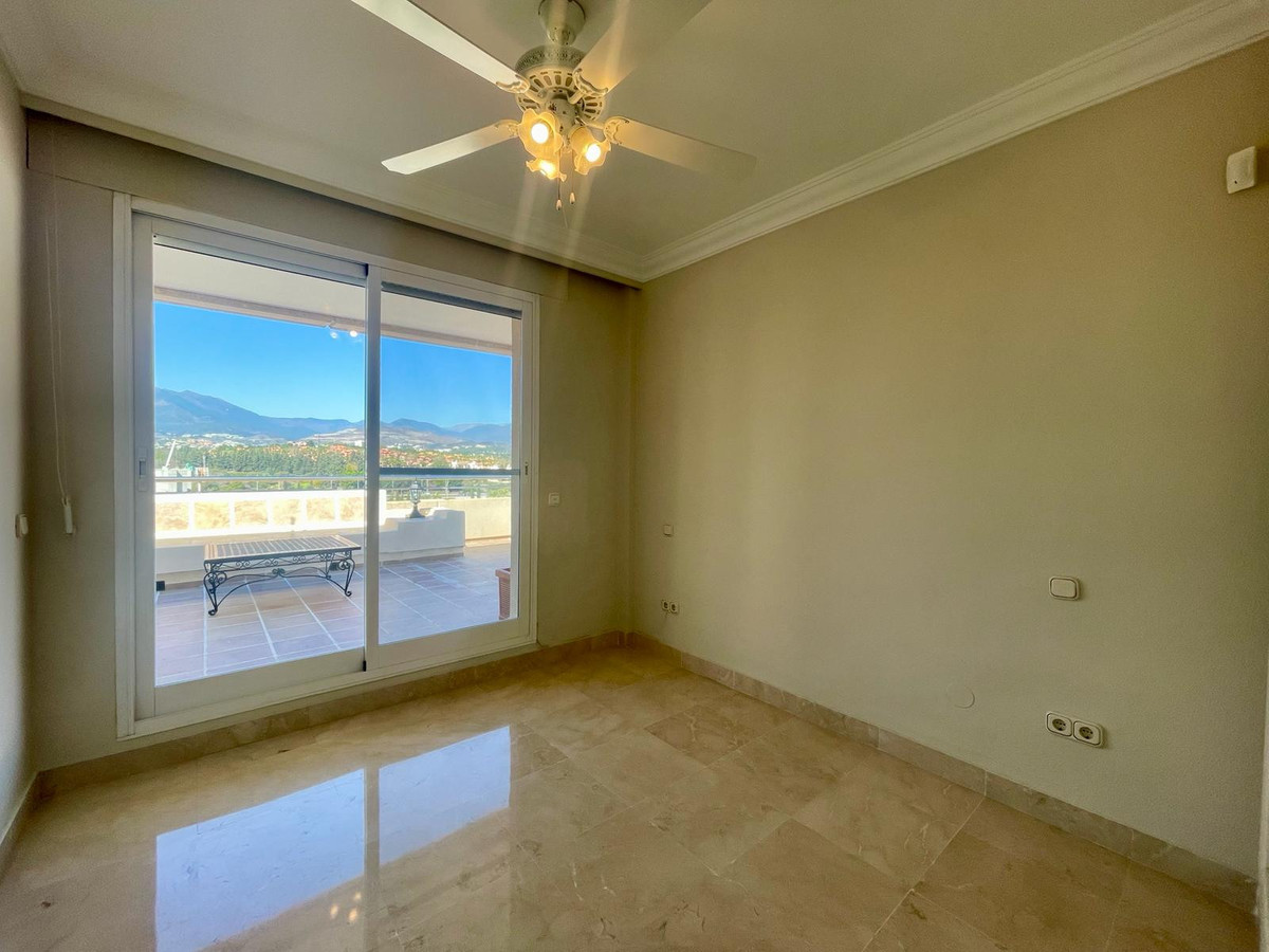 Penthouse for rent in Marbella - Puerto Banus
