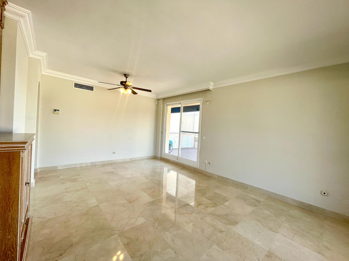 Penthouse for rent in Marbella - Puerto Banus