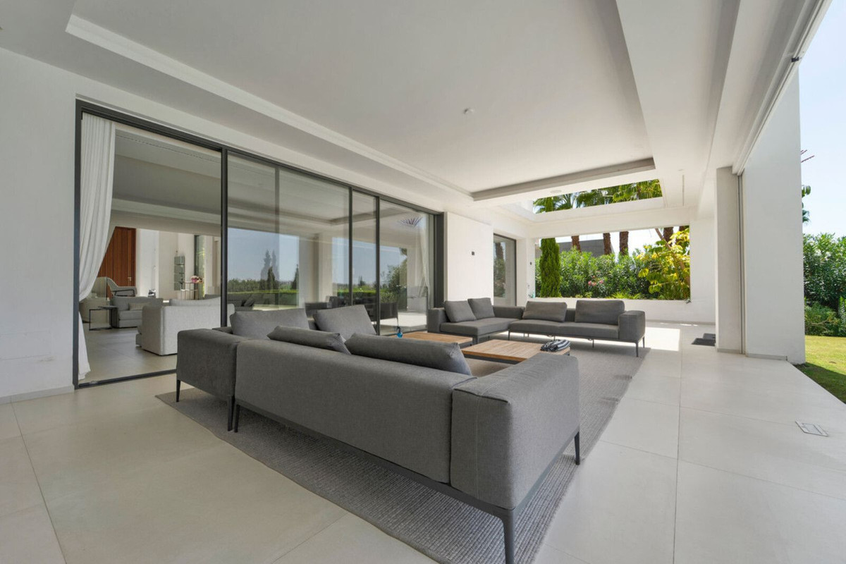 Villa en alquiler en Los Flamingos, Benahavis