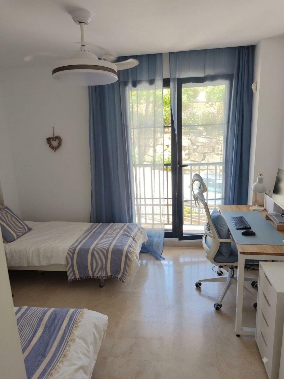Apartment for long term rent in Los Arqueros, Benahavis