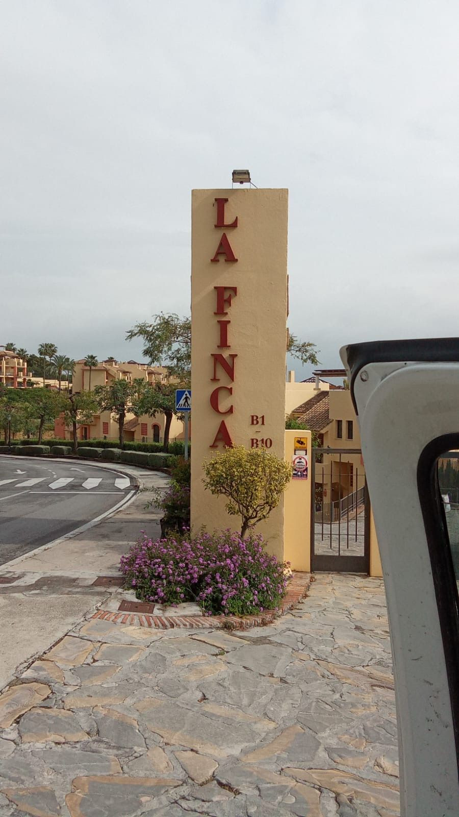 Apartment for long term rent in Los Arqueros, Benahavis