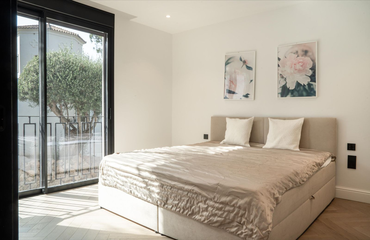 Villa for rent in Nueva Andalucia, Marbella
