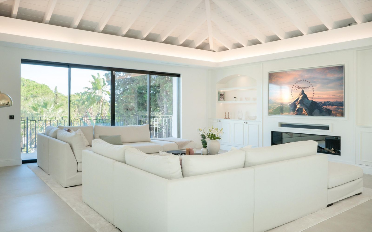Villa for rent in Nueva Andalucia, Marbella