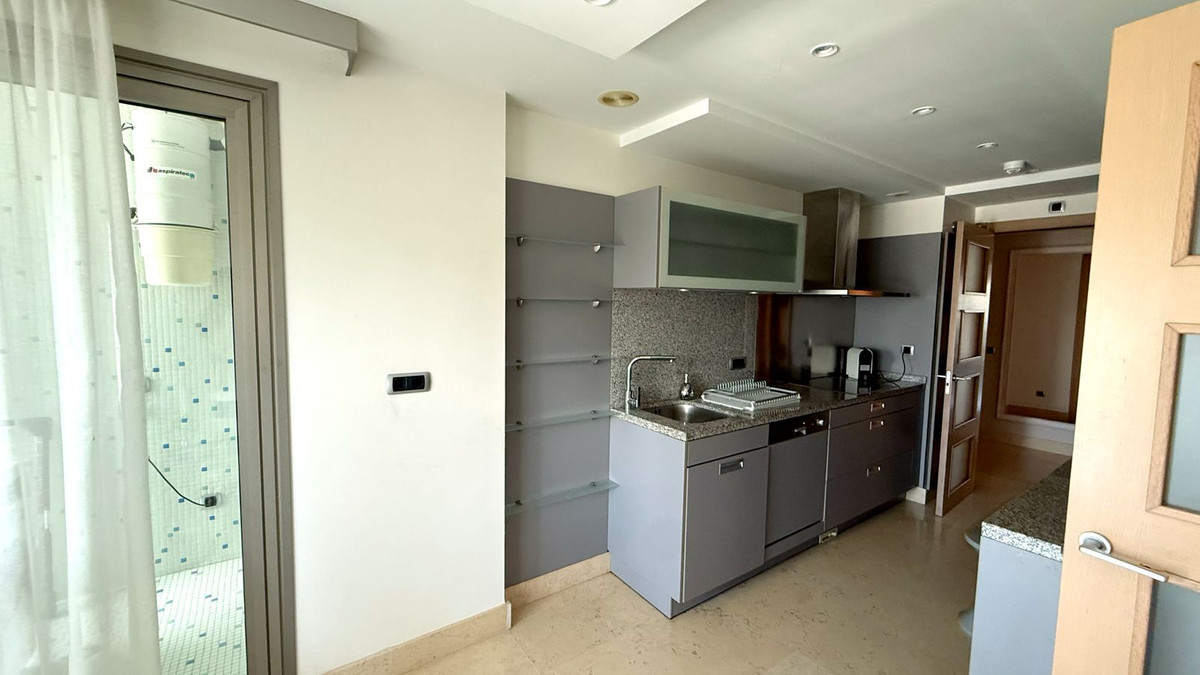 Apartment for long term rent in Marbella Golden Mile