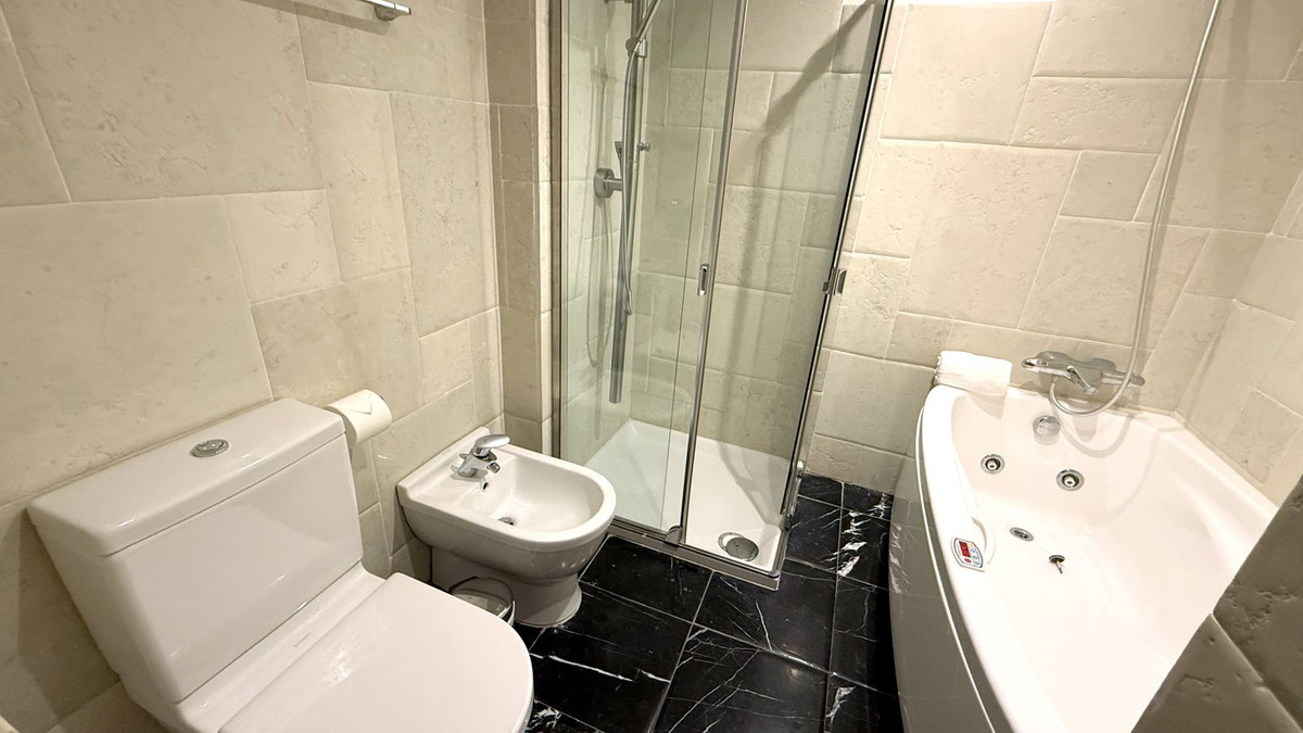 Apartment for long term rent in Marbella Golden Mile
