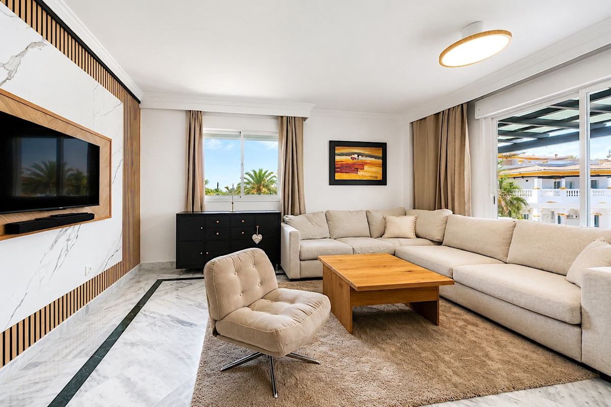 Apartamento en alquiler en Nueva Andalucia, Marbella