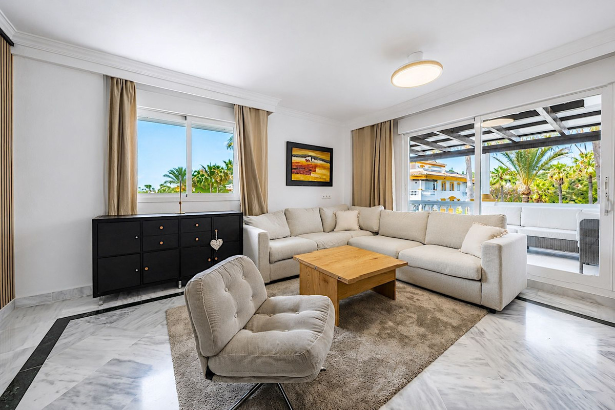 Apartamento en alquiler en Nueva Andalucia, Marbella