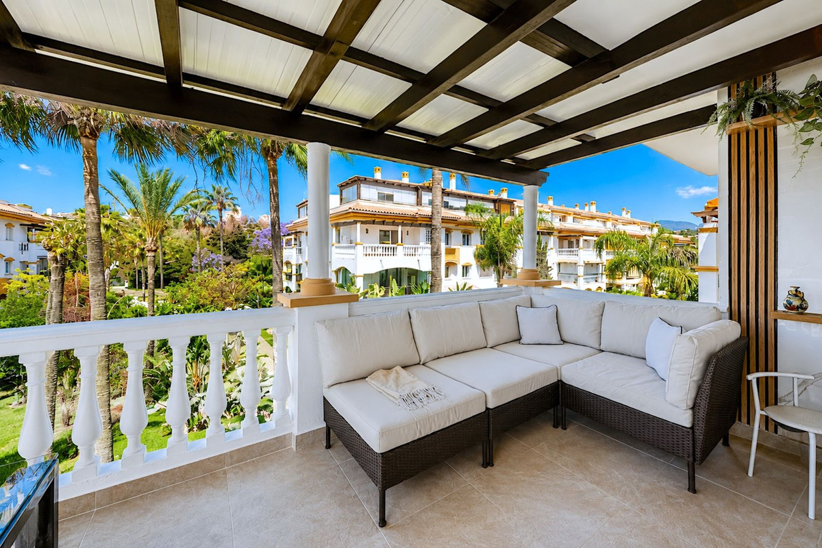 Apartamento en alquiler en Nueva Andalucia, Marbella