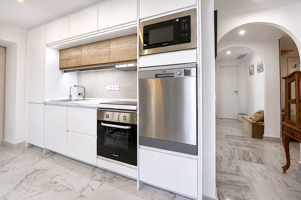 Apartamento en alquiler en Nueva Andalucia, Marbella