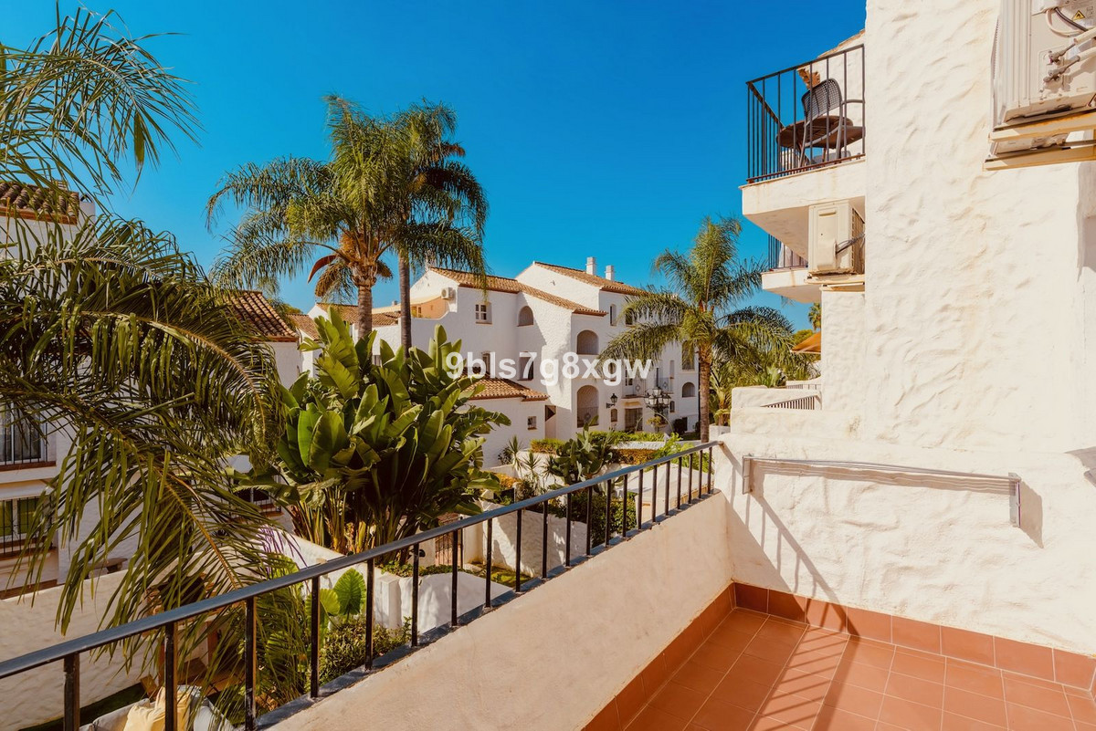 Apartamento En alquiler en Benavista, Estepona Este