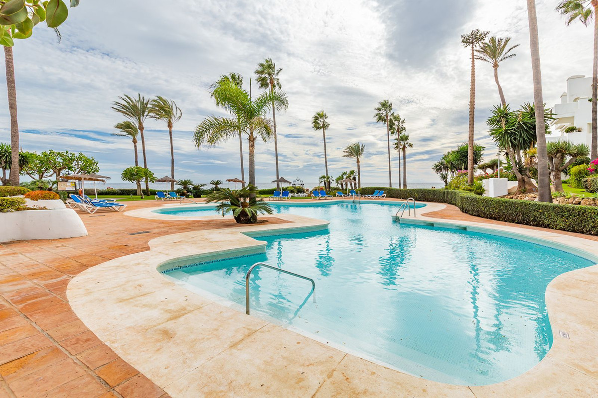 Apartment for short term rent in Estepona