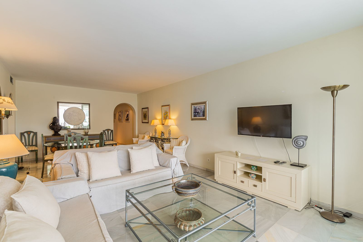 Apartment for short term rent in Estepona
