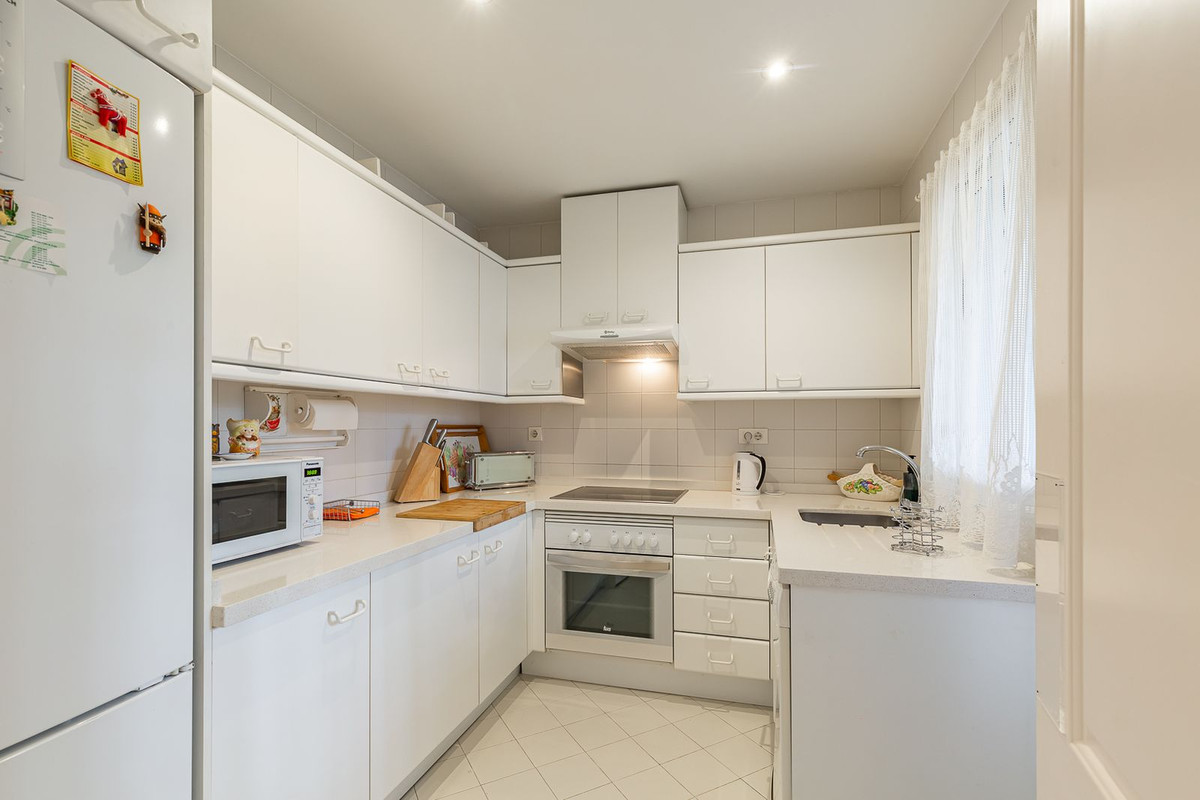 Apartment for short term rent in Estepona