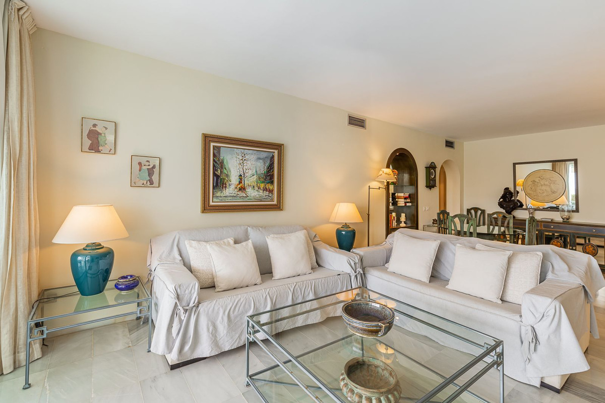 Apartment for short term rent in Estepona