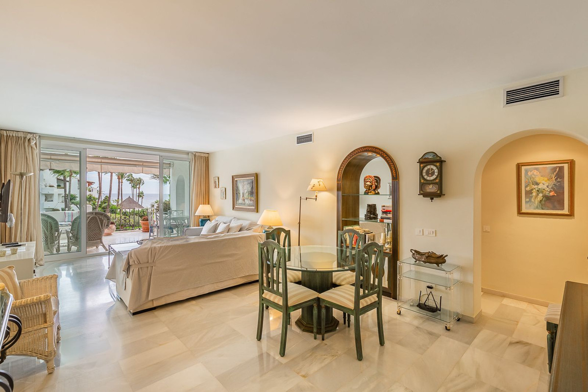 Apartment for short term rent in Estepona