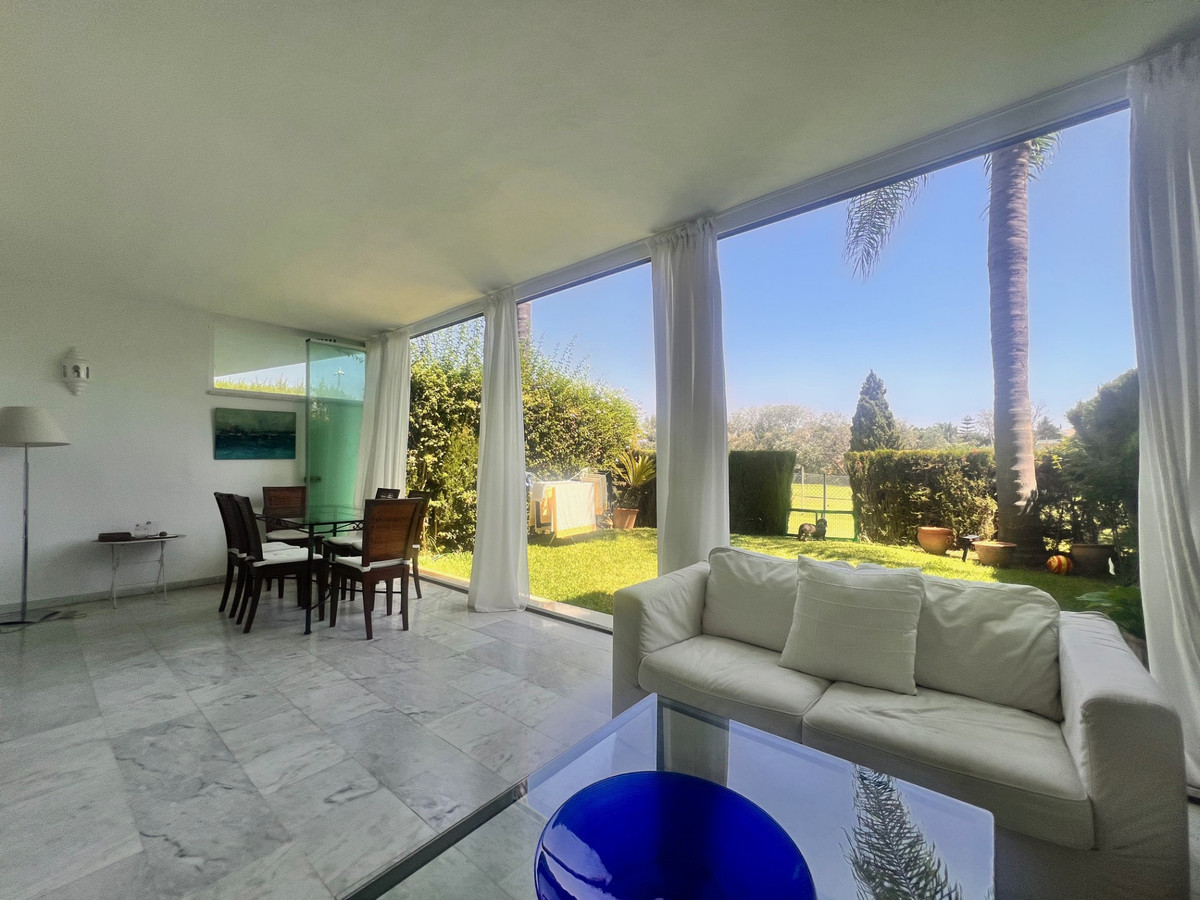 Apartamento En alquiler en Guadalmina Baja, San Pedro de Alcantara