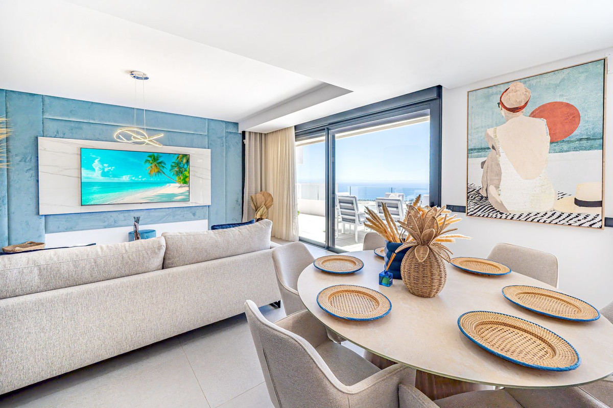 Apartment for rent in Los Altos de los Monteros, Marbella East