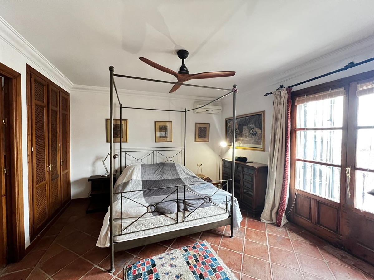Apartment for rent in La Heredia, Benahavis