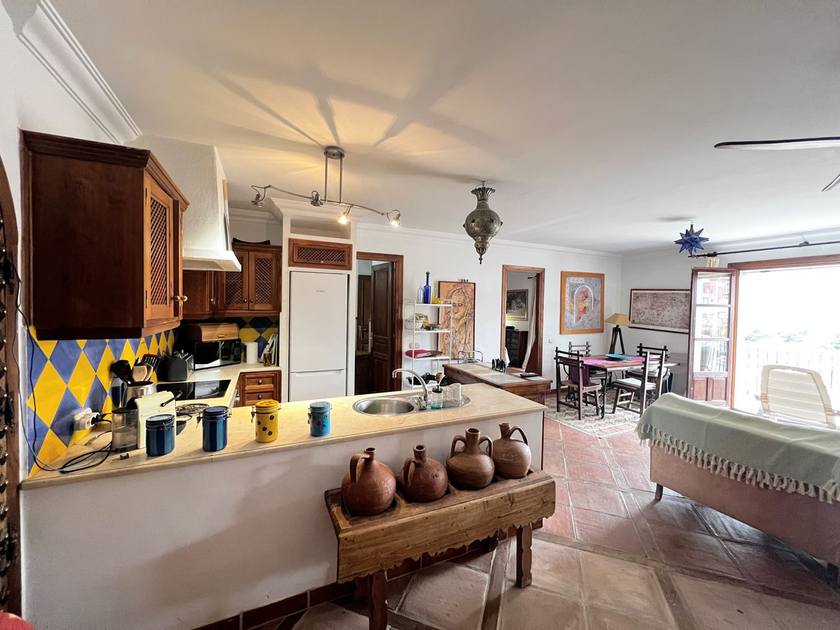Apartment for rent in La Heredia, Benahavis