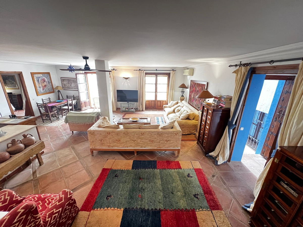 Apartment for rent in La Heredia, Benahavis