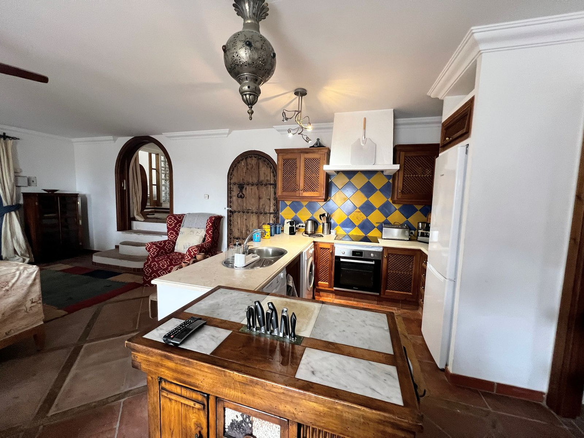 Apartment for rent in La Heredia, Benahavis