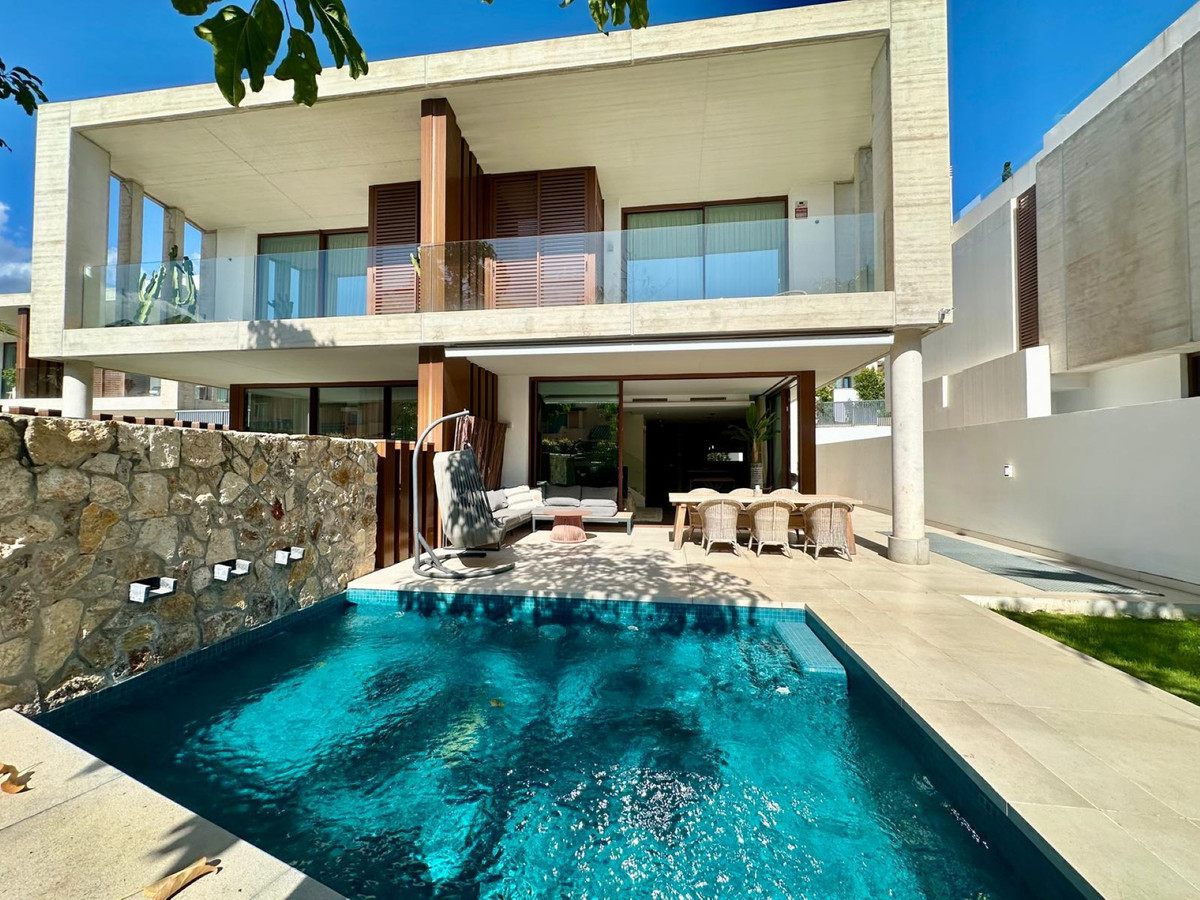Town House for rent in Marbella Golden Mile