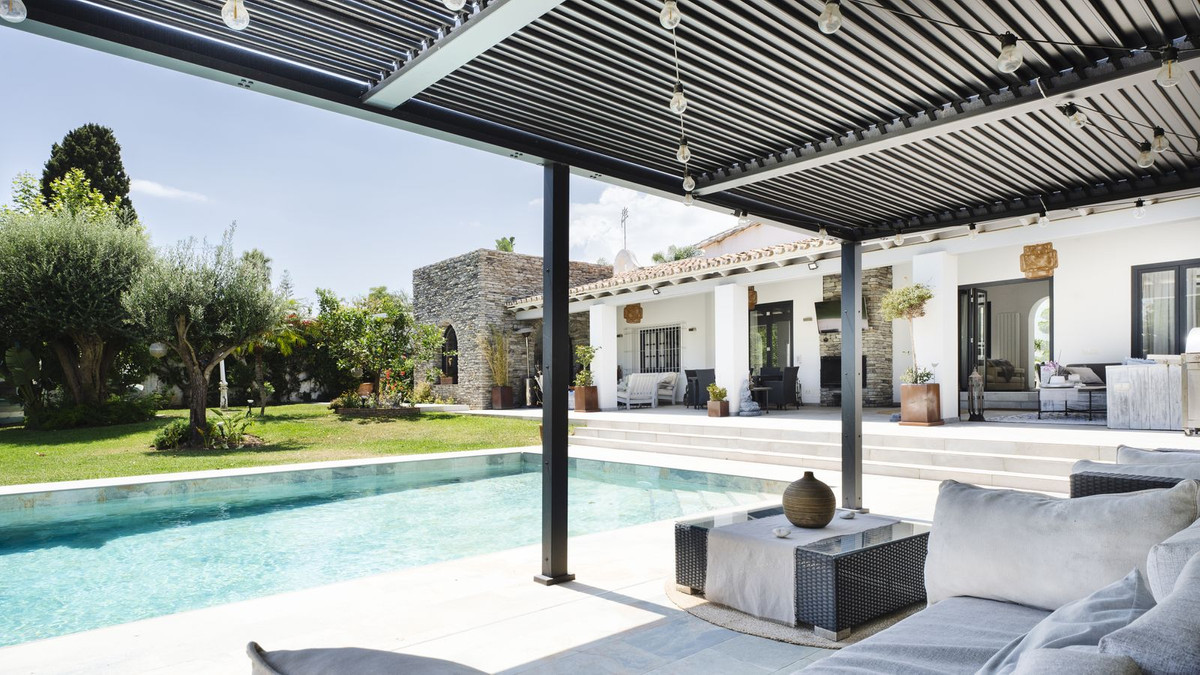 Villa for short term rent in Cortijo Blanco, San Pedro de Alcantara