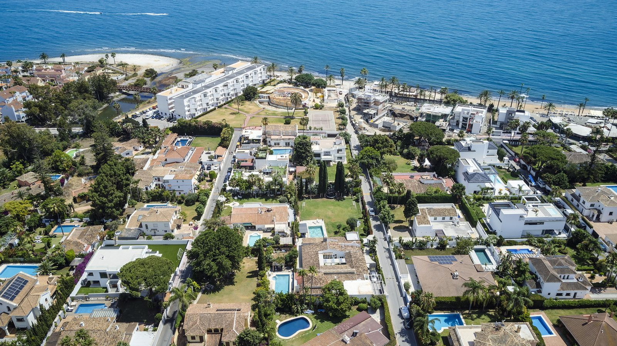 Villa for short term rent in Cortijo Blanco, San Pedro de Alcantara