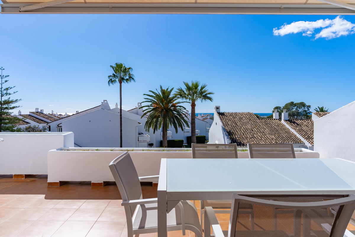 Apartment for short term rent in Nueva Andalucia, Marbella