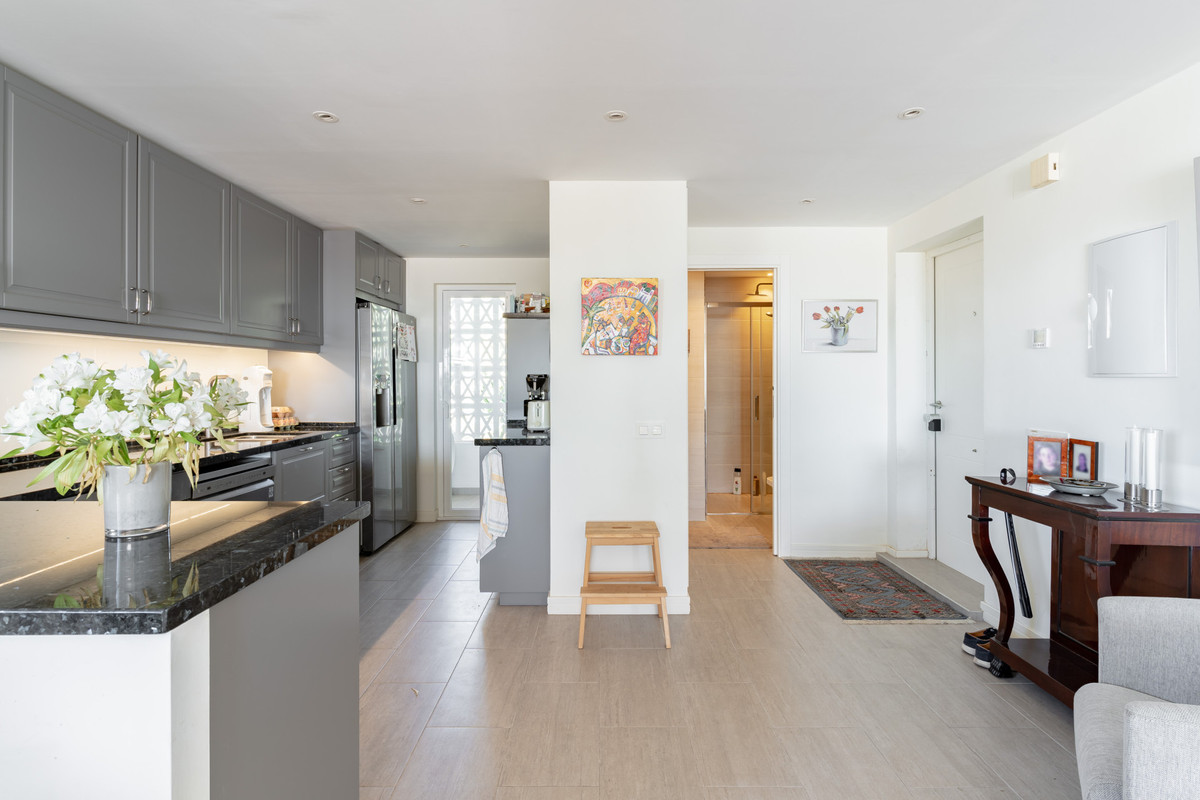 Apartment for short term rent in Nueva Andalucia, Marbella