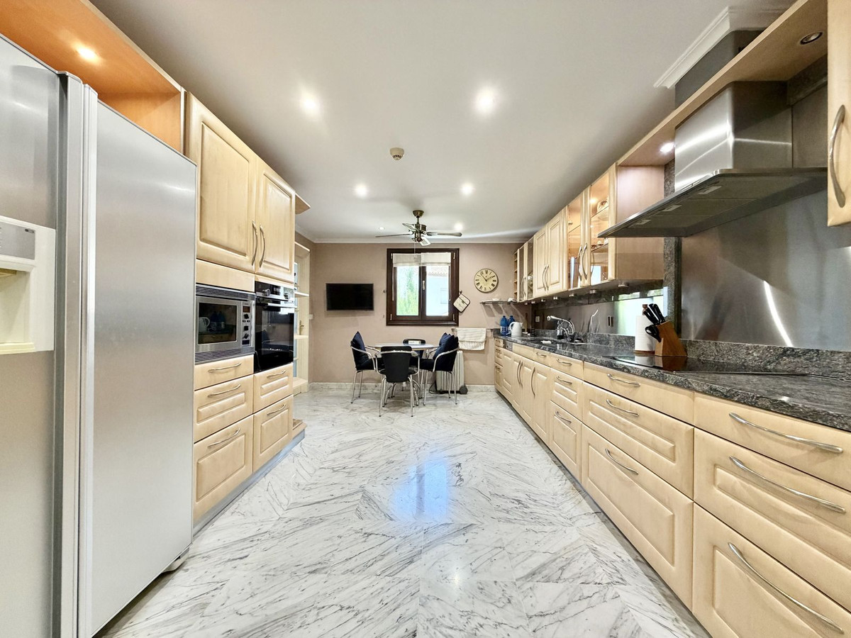 Apartment for long term rent in Marbella Golden Mile