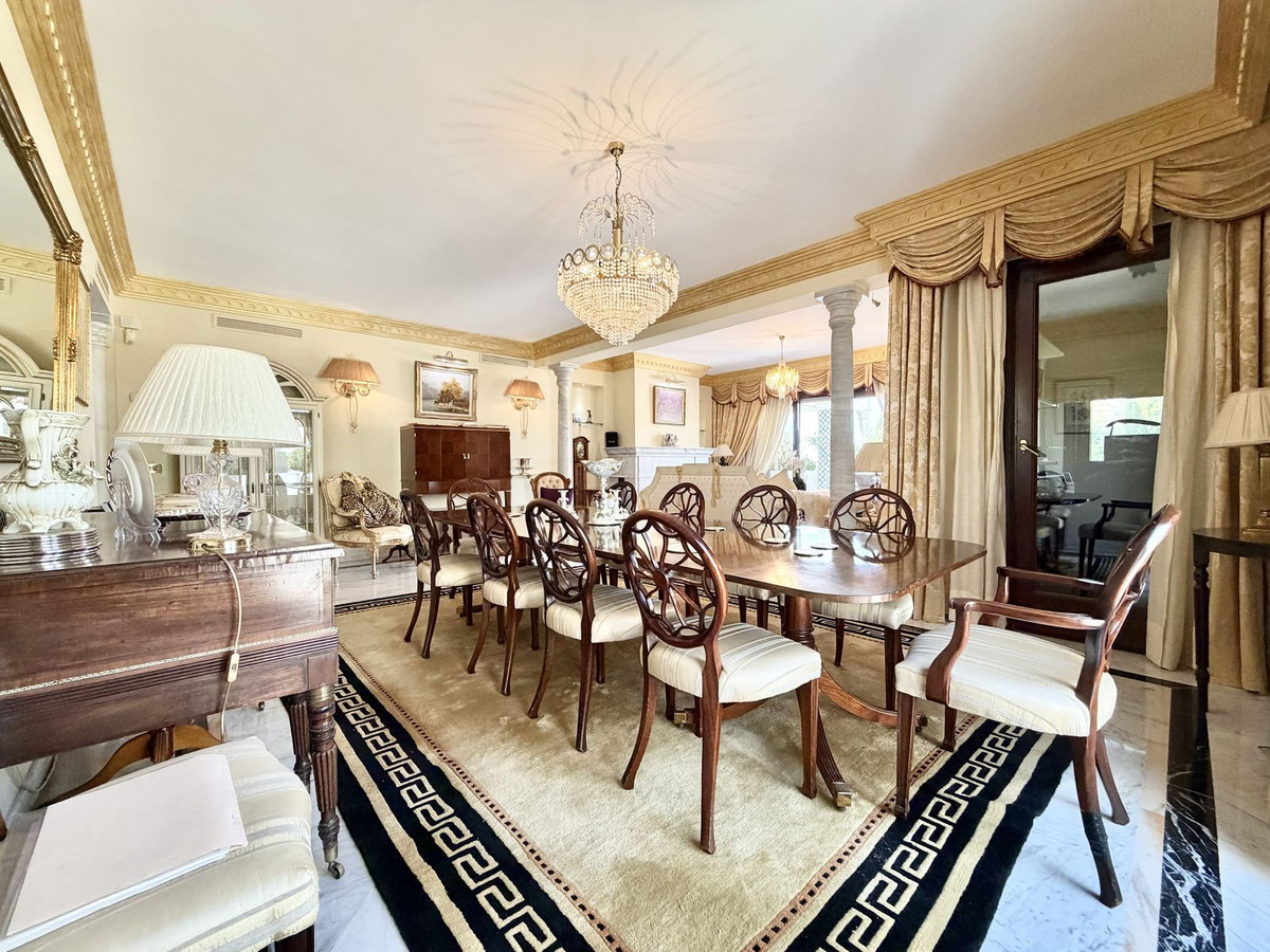 Apartment for long term rent in Marbella Golden Mile