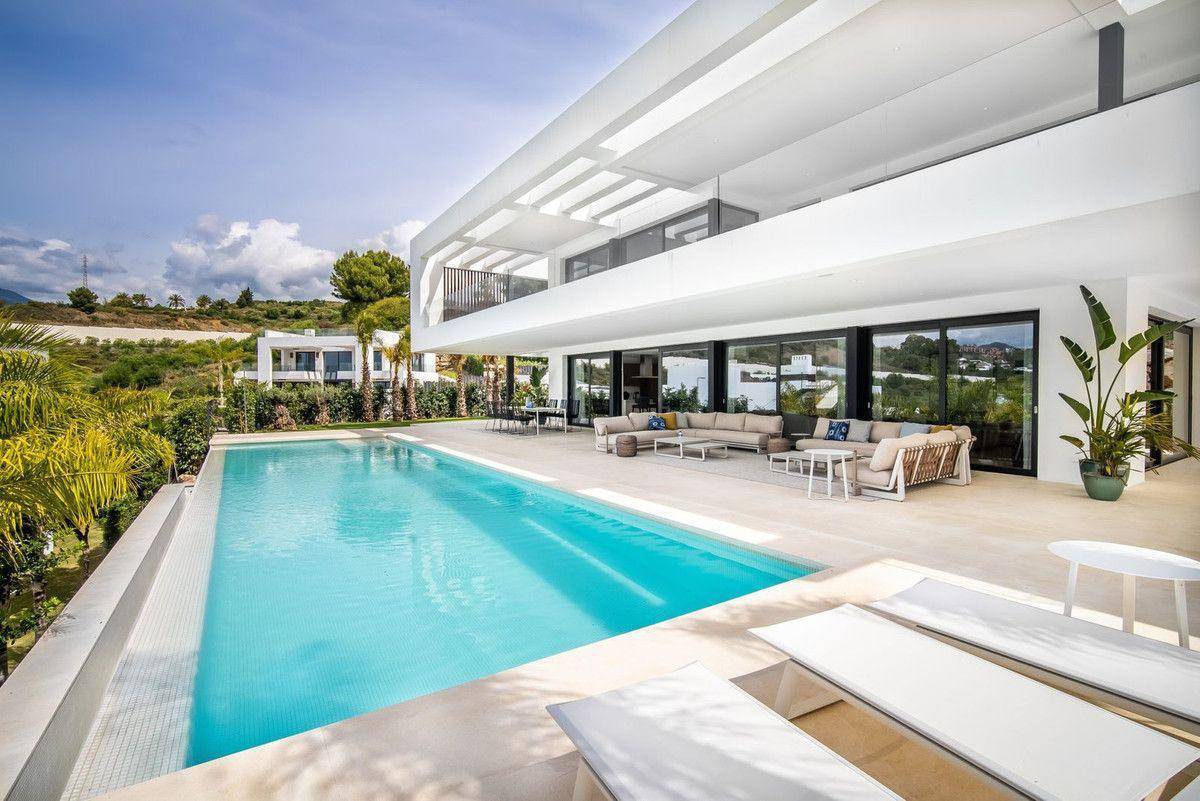 Villa for rent in Nueva Andalucia, Marbella