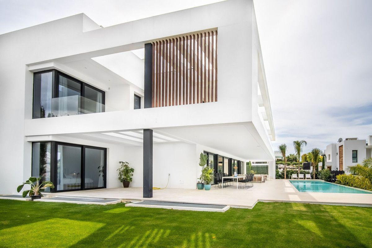 Villa for rent in Nueva Andalucia, Marbella