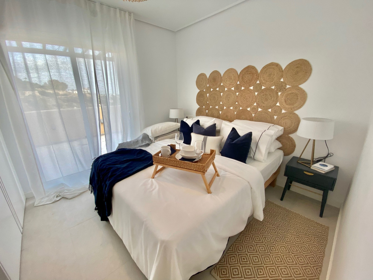 Penthouse for short term rent in La Quinta, Benahavis
