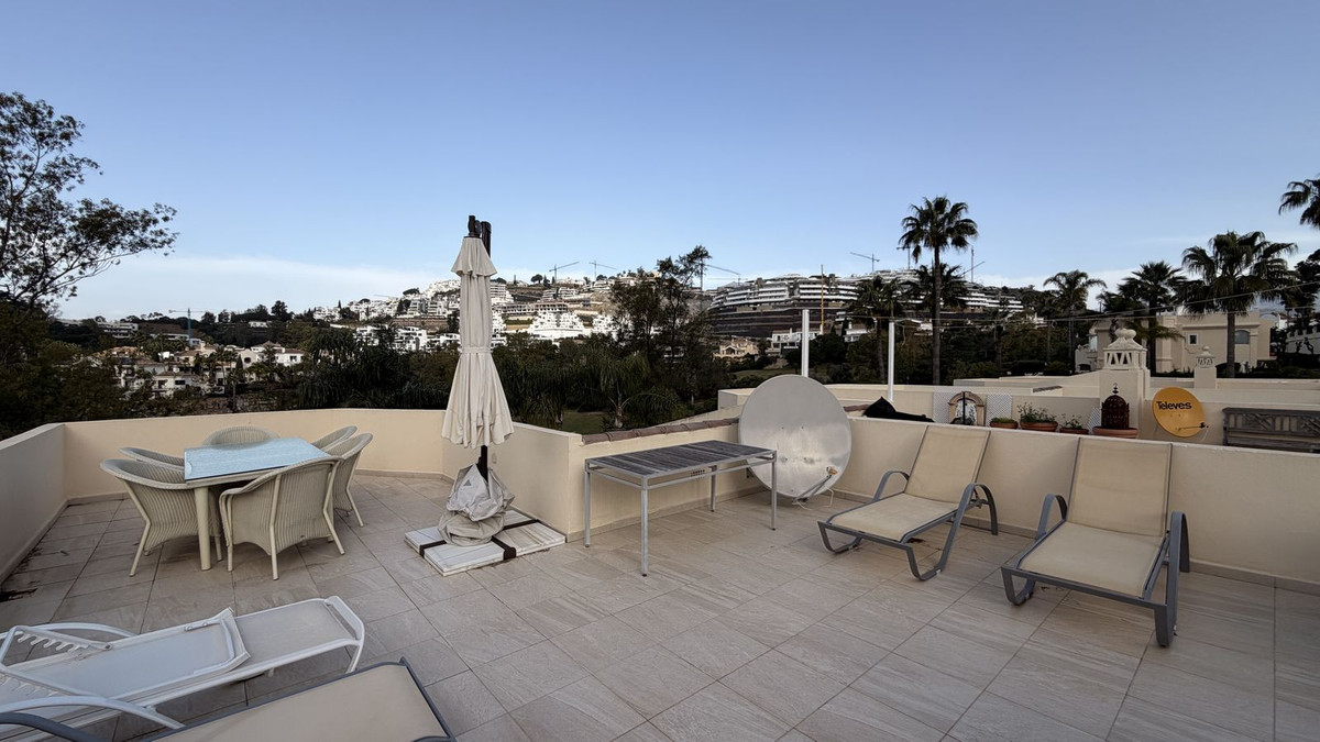 Adosado en alquiler en La Quinta, Benahavis