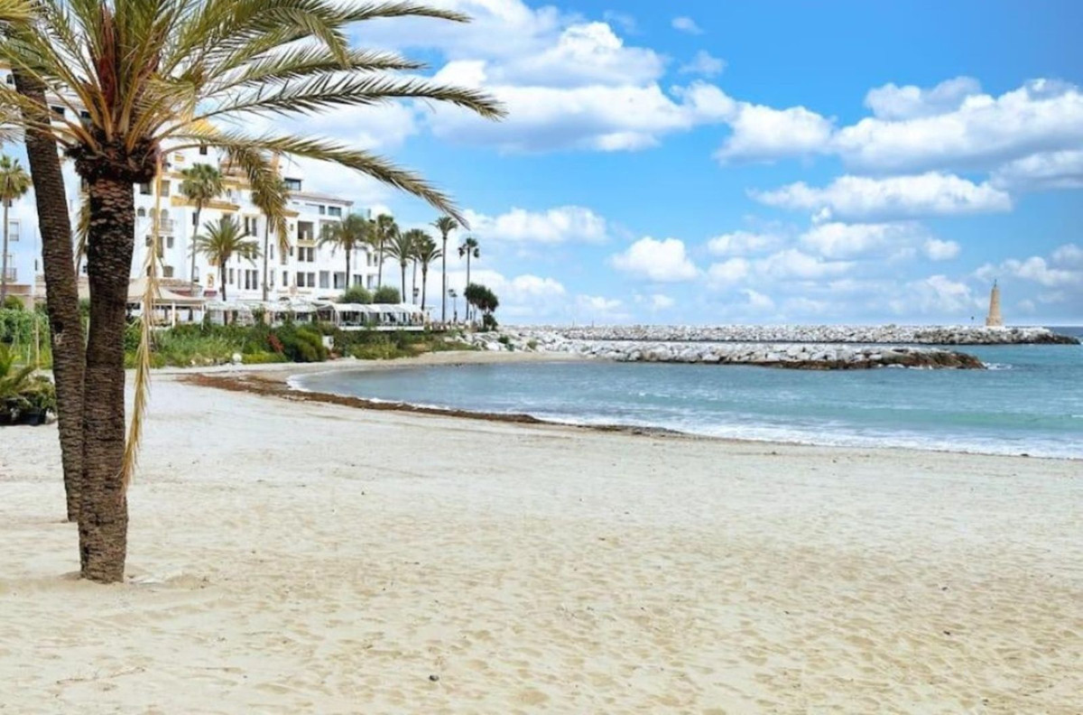 Apartment for long term rent in Marbella - Puerto Banus