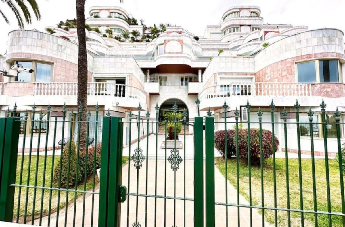 Apartment for long term rent in Marbella - Puerto Banus