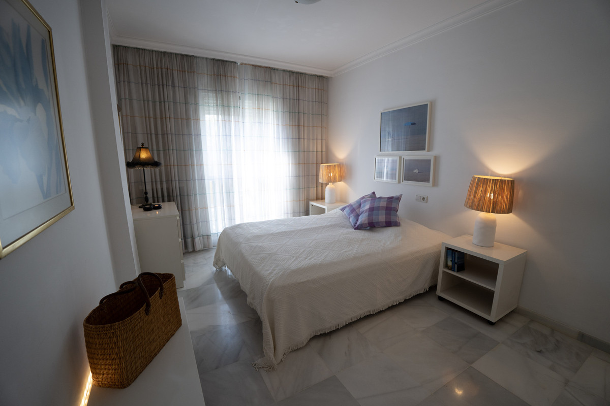 Apartment for long term rent in Nueva Andalucia, Marbella