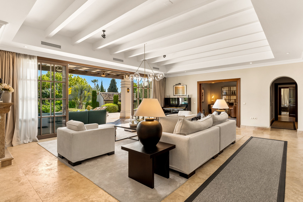 Villa for rent in Marbella Golden Mile