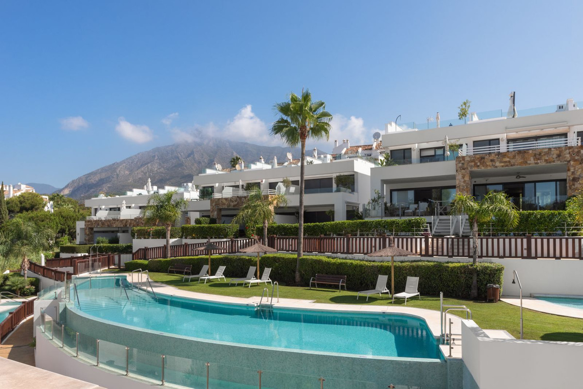 Town House for short term rent in Marbella Golden Mile