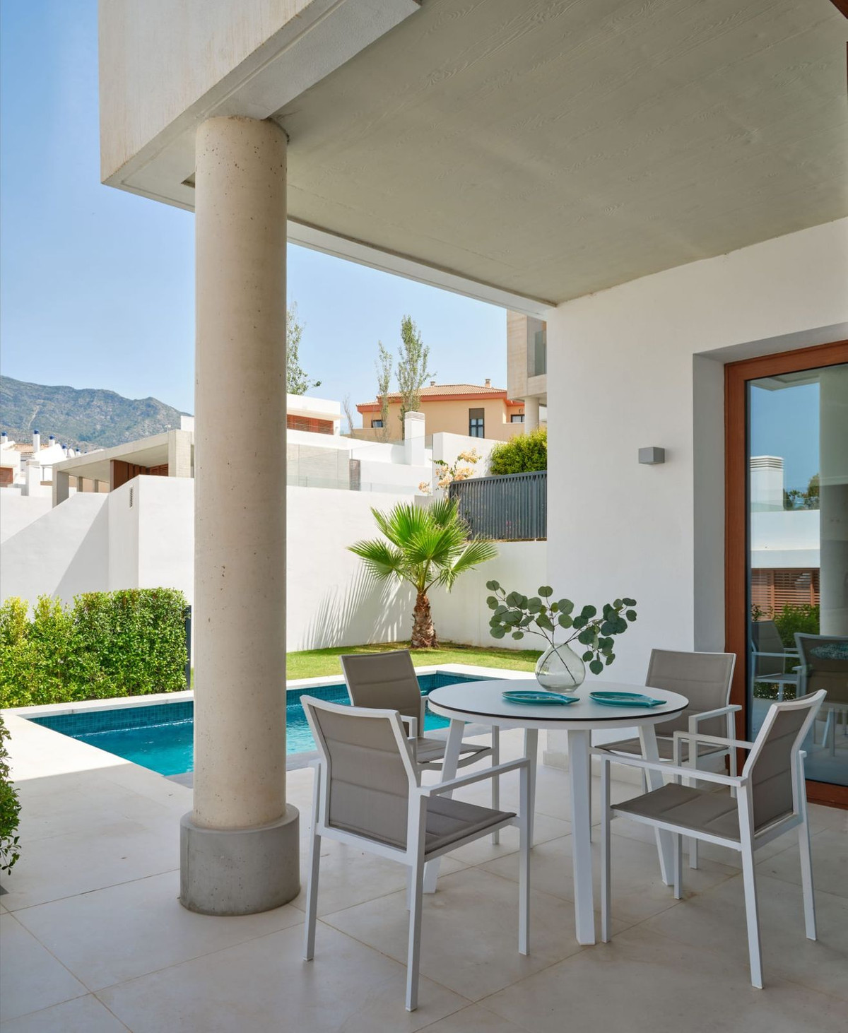Villa for long term rent in Marbella