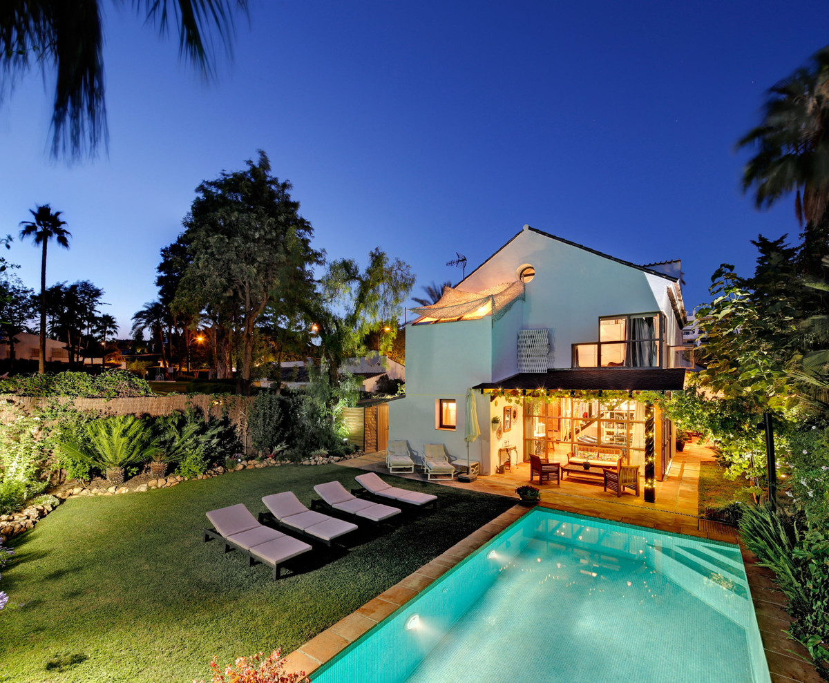 Villa for rent in Nueva Andalucia, Marbella